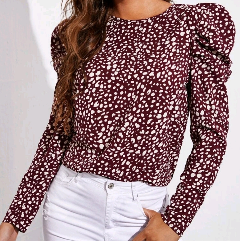 Gigot Sleeve Allover Print Top